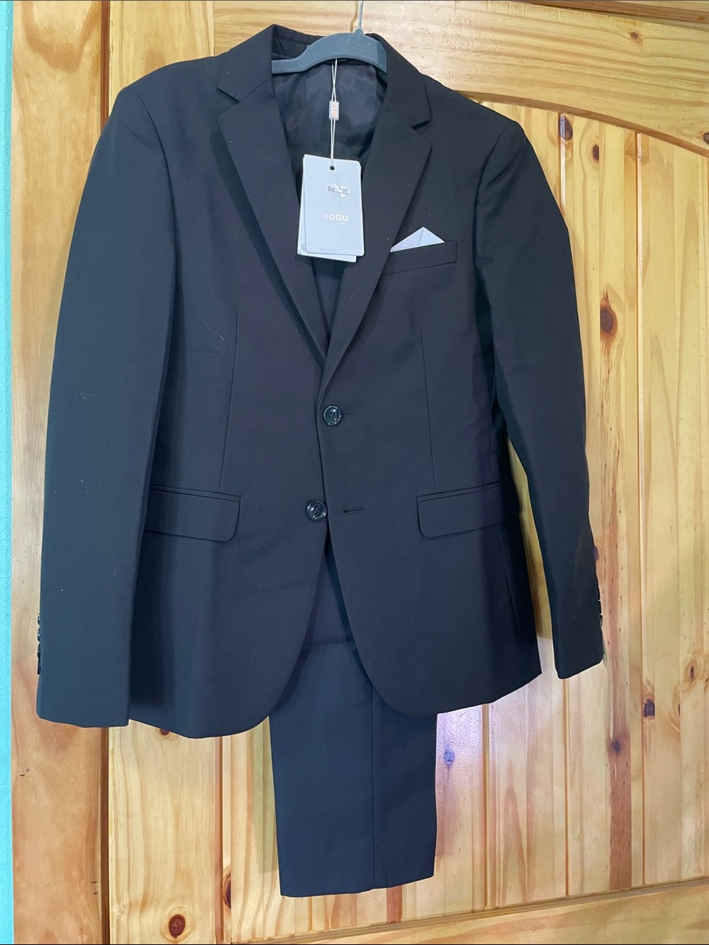 Men's Black Two-Button Suit Blazer